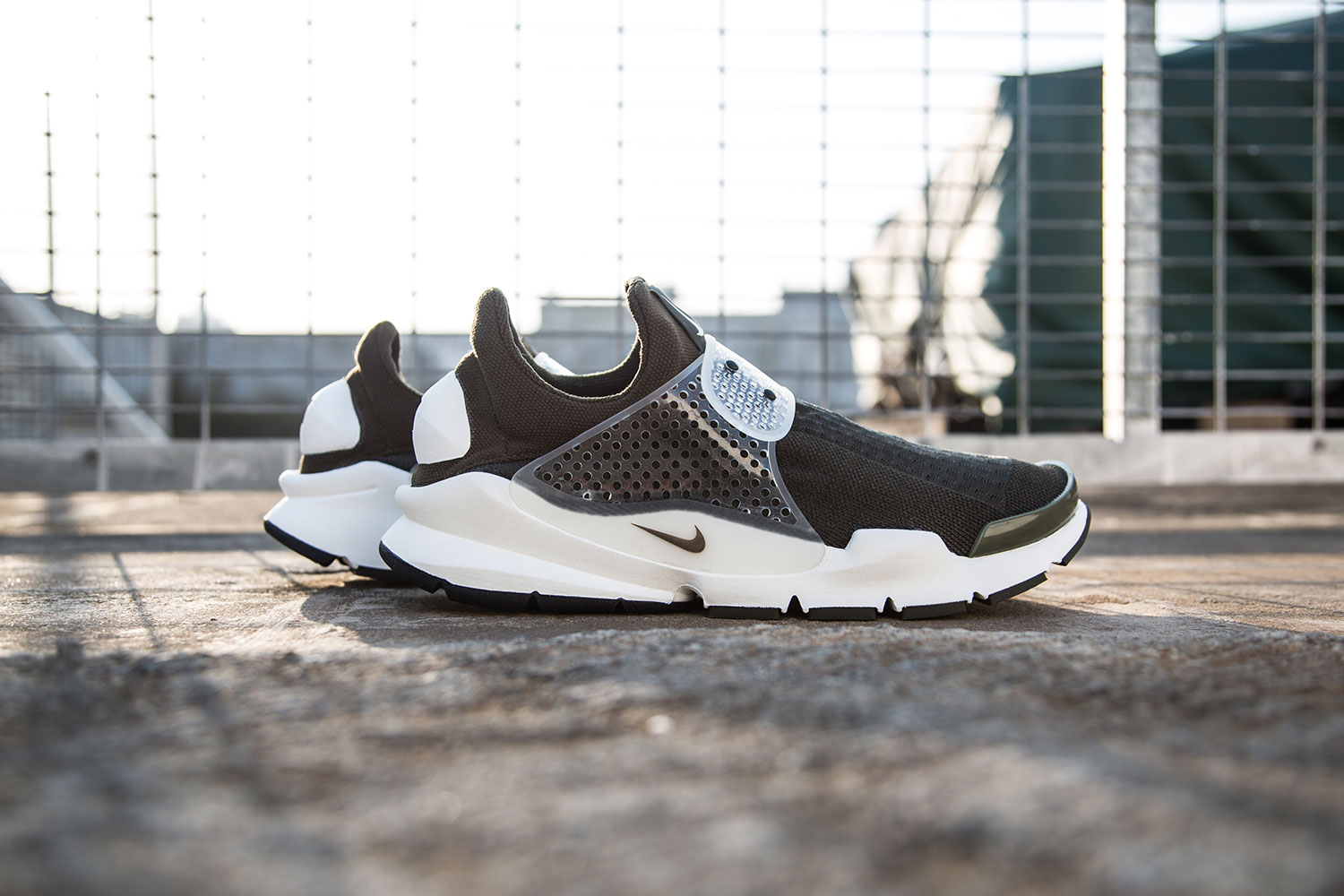 fragment design x Nike Sock Dart Dark Loden 1