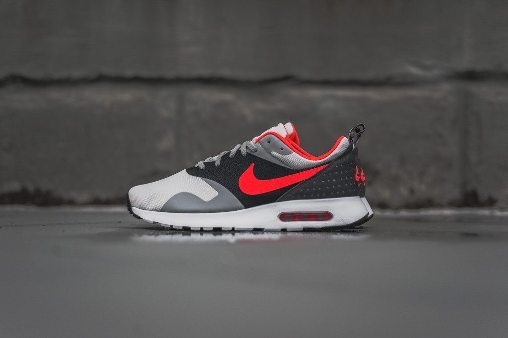 Nike Air Max Tavas Grey Bright Crimson 1