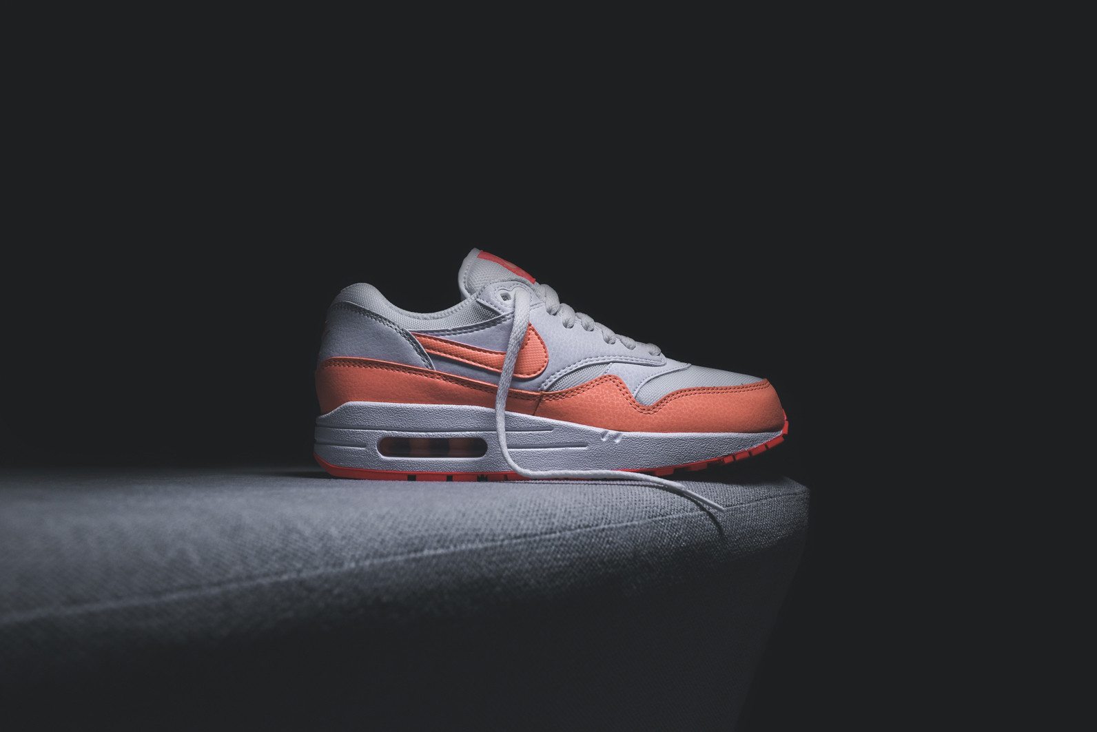 Nike Air Max 1 Essential White Hot Lava 1