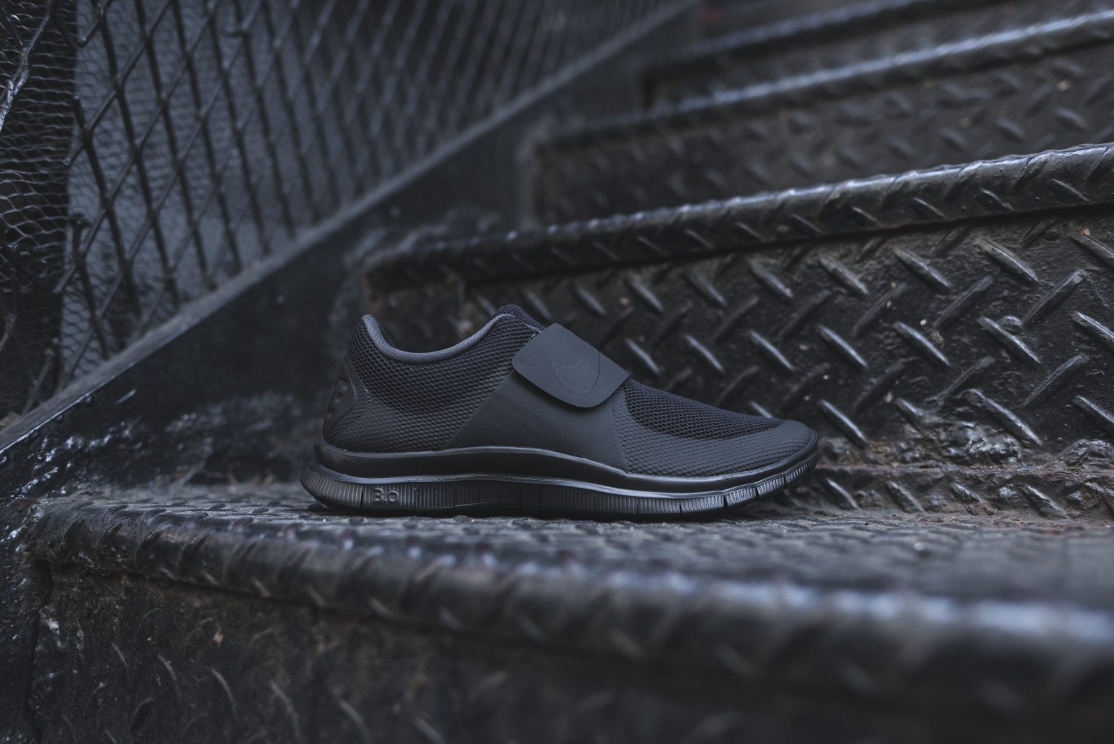 Nike Free Socfly Black Anthracite 1