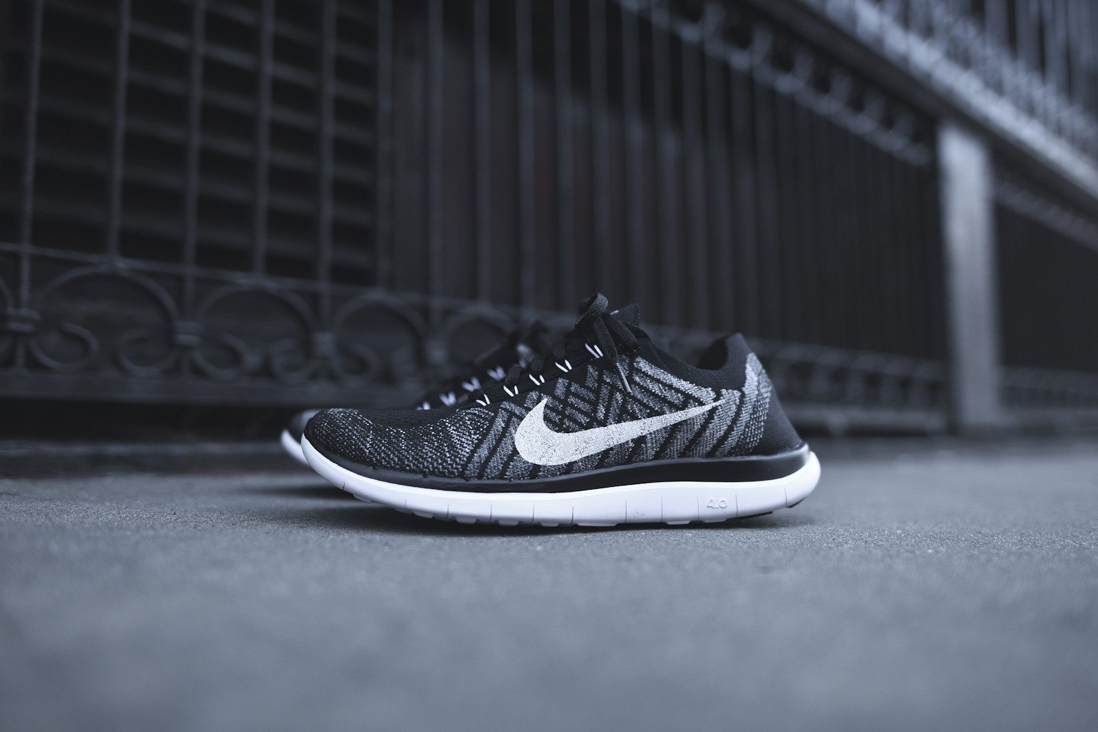 nike free 4.0 black and grey