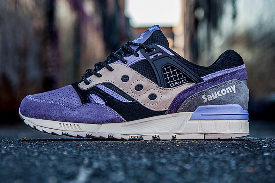 Sneaker Freaker X Saucony Grid SD Kushwhacker 01