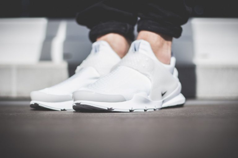 ᐅ Nike Sock Dart Triple White Review SNKR