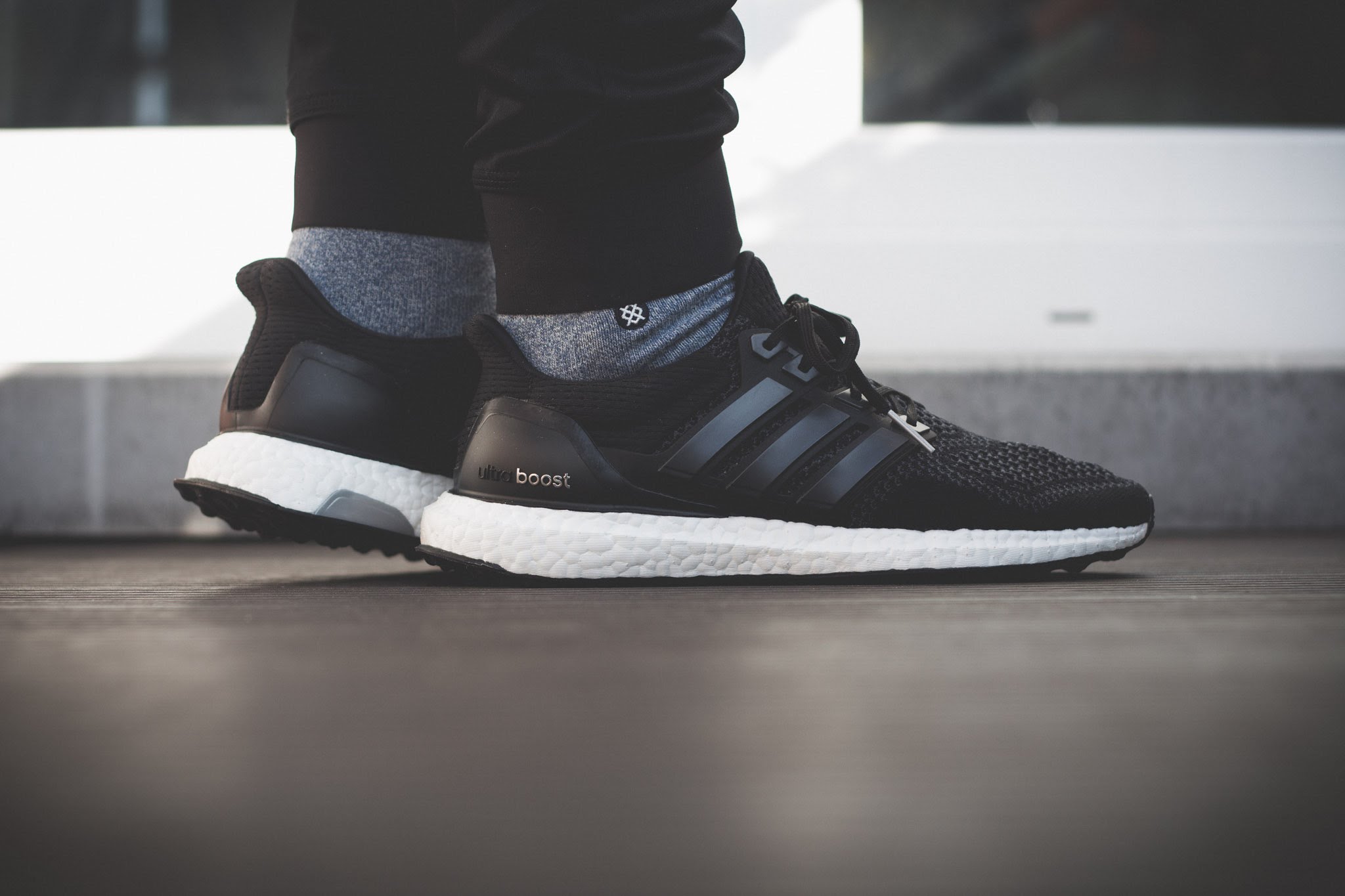 ultra boost black 4.0 on feet