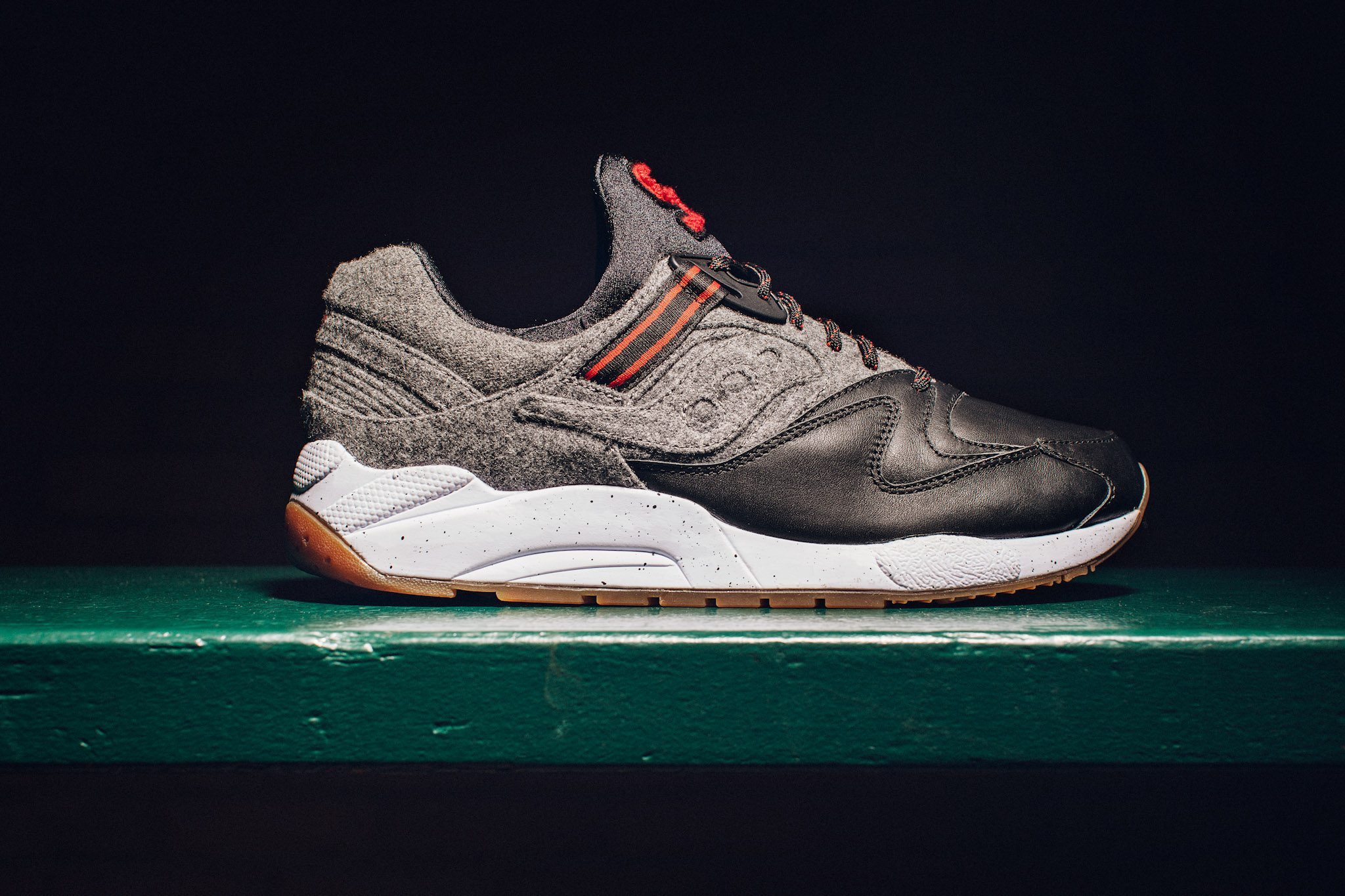 Saucony Grid 9000 Letterman 1