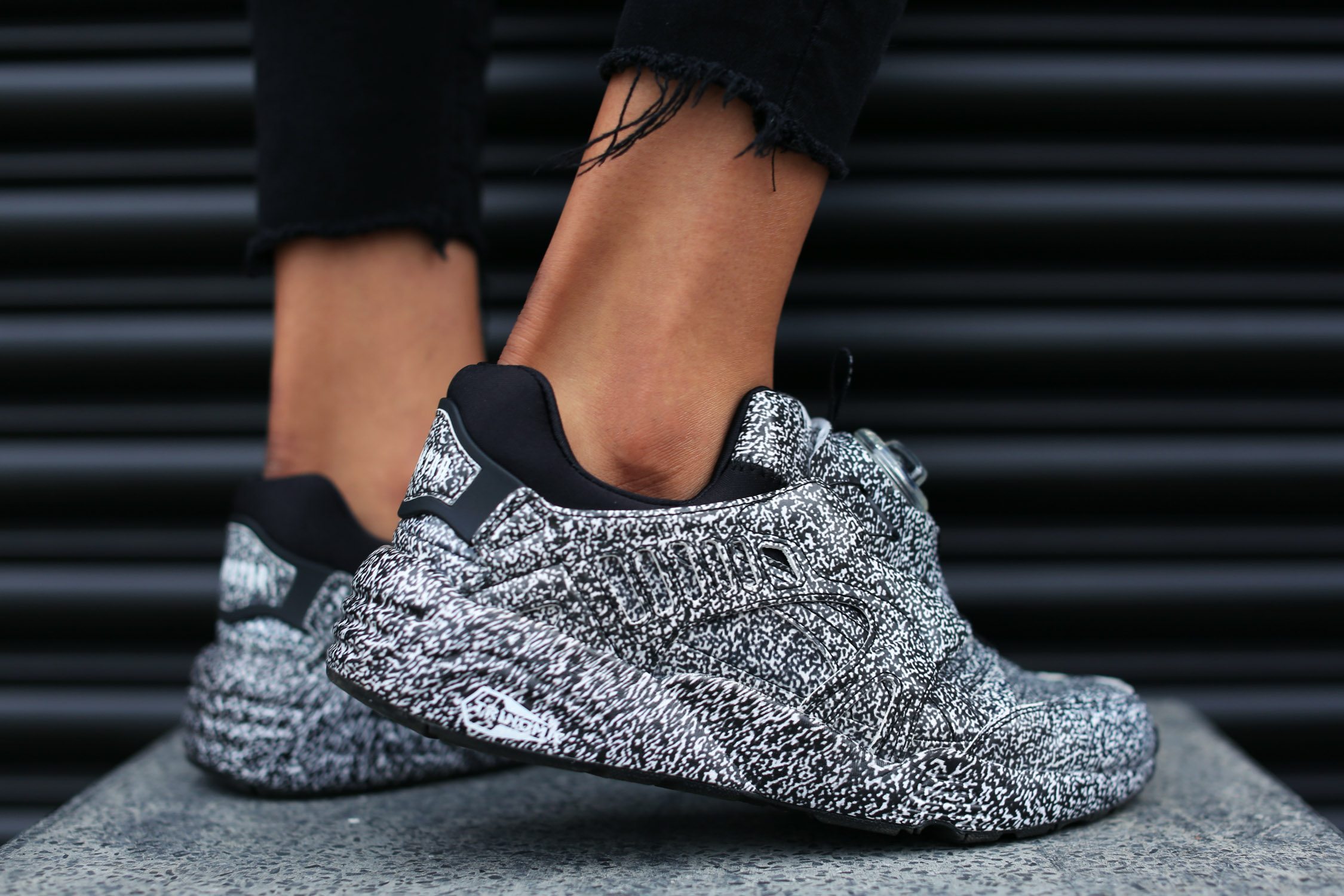 TRAPSTAR x PUMA Disc White Noise 11