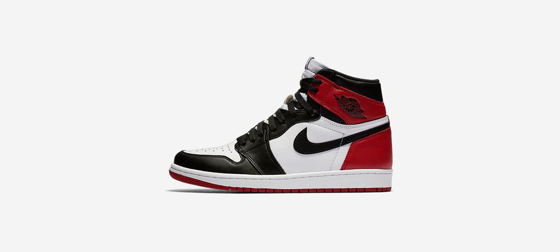 Air Jordan 1 Black Toe 1110x500