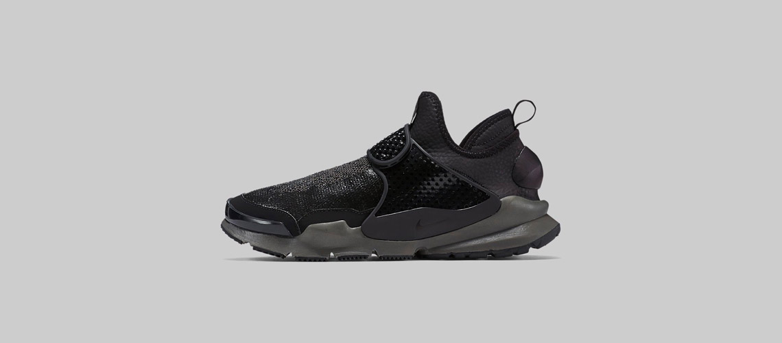 Stone Island x NikeLab Sock Dart MID Black 910090 001 1