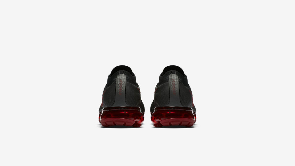 nike vapormax black dark team red