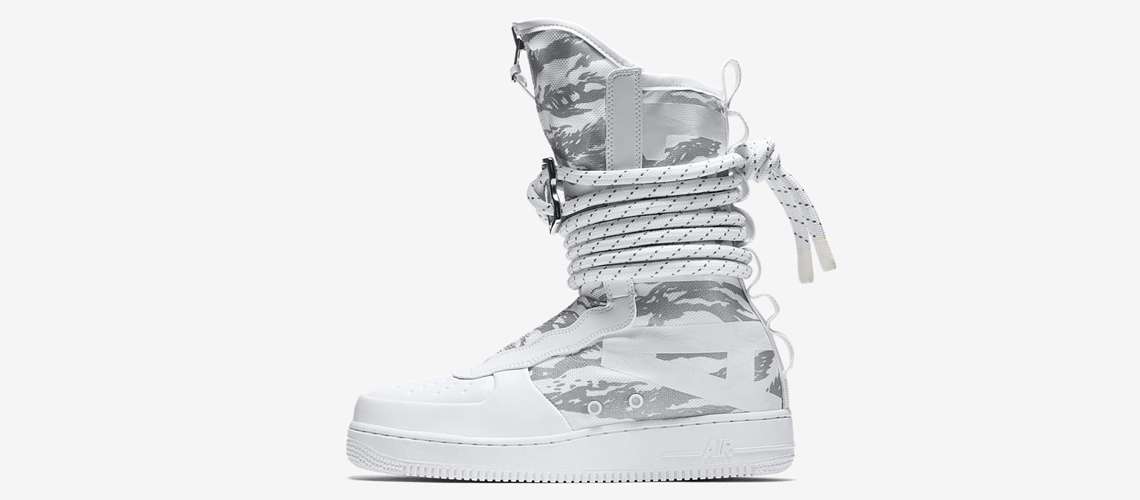 AA1130 100 Nike SF Air Force 1 Hi Triple White